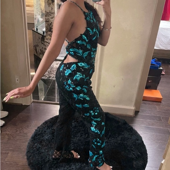 Rachel Allen Jump Suit - Picture 5 of 5